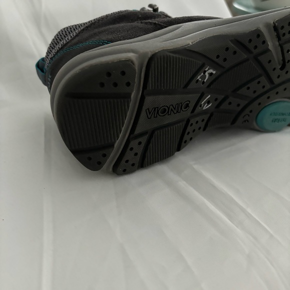 Vionic Women’s Shoes withh Orthaheel Technology Cypress Trail Walker Ankle Boot - Picture 6 of 16